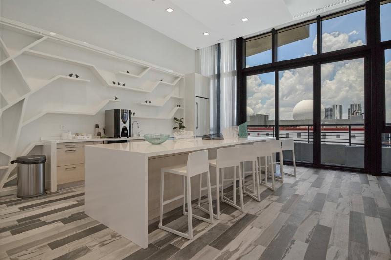 Mint House Downtown Apartahotel 4*